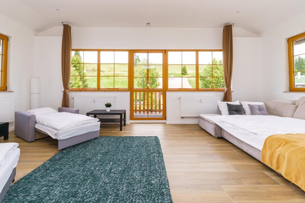 Apartman Ela Horni Blatna Exterior photo