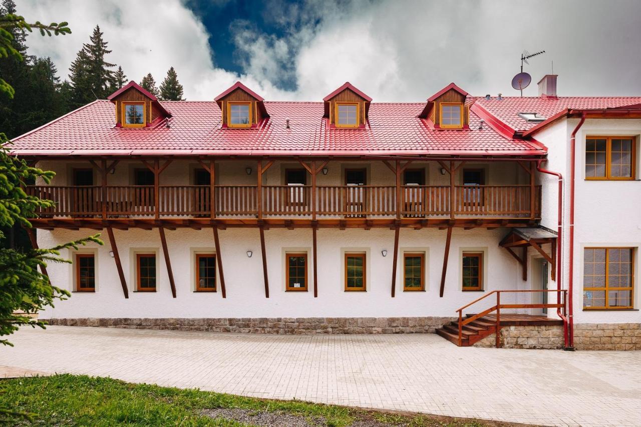 Apartman Ela Horni Blatna Exterior photo