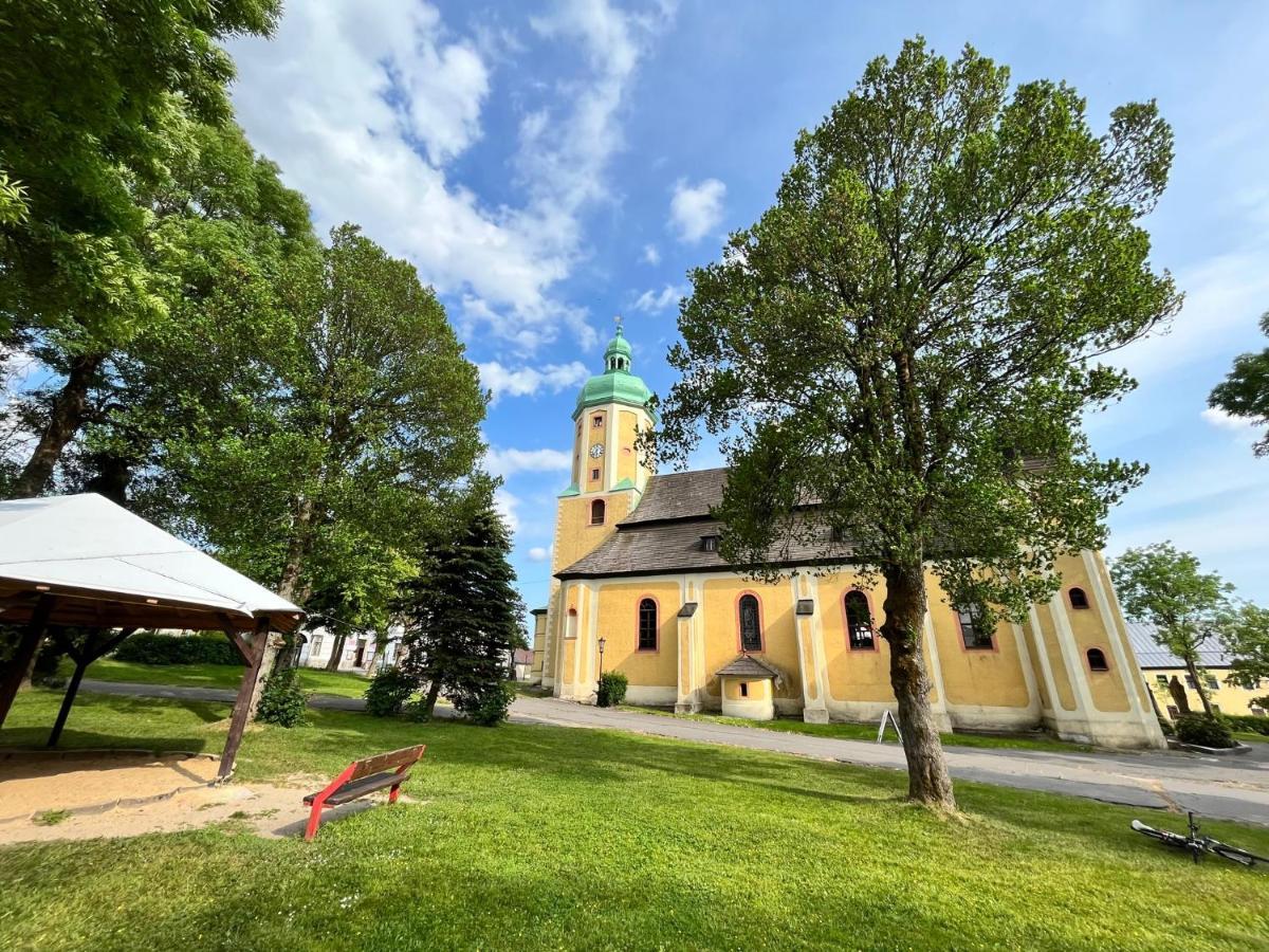 Apartman Ela Horni Blatna Exterior photo